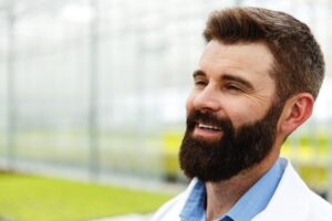 Beard Transplant Guide: Key Information for Achieving Natural-Looking Results